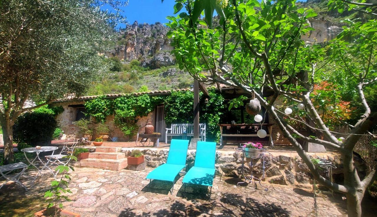 Casa Corazon De Piedra En El Rio Dulce Guest House Aragosa Eksteriør bilde
